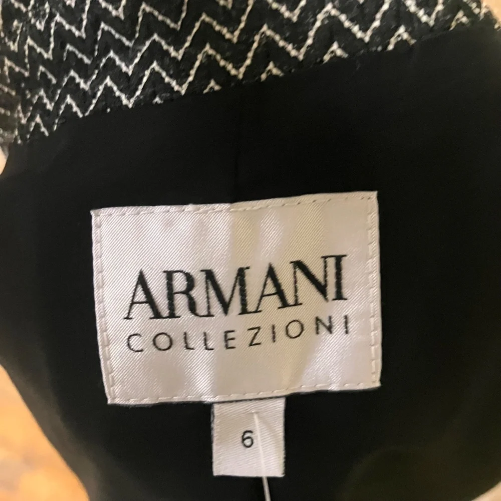 Armani Collezioni Blzck And White Chevron Suit - Picture 12 of 17